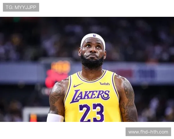 詹姆斯防守效率下滑,老将适应高速攻防转换挑战 詹姆斯防守效率下滑,老将适应高速攻防转换挑战